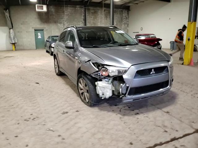 2012 Mitsubishi Outlander - Image 15