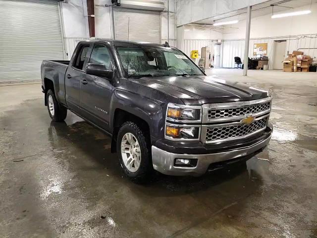 2015 Chevrolet Silverado - Image 11