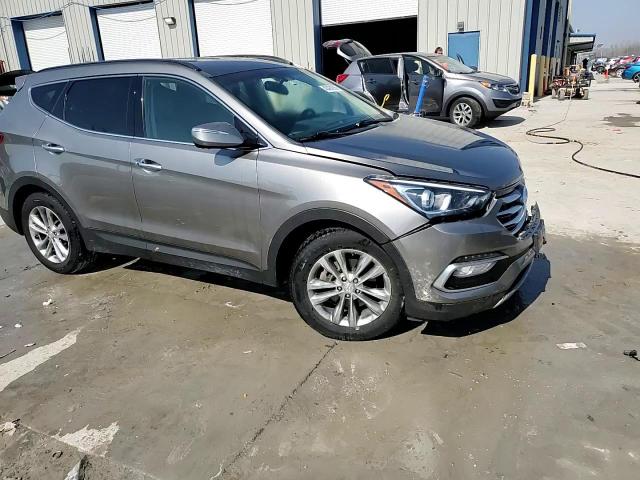 2018 Hyundai Santa Fe - Image 13