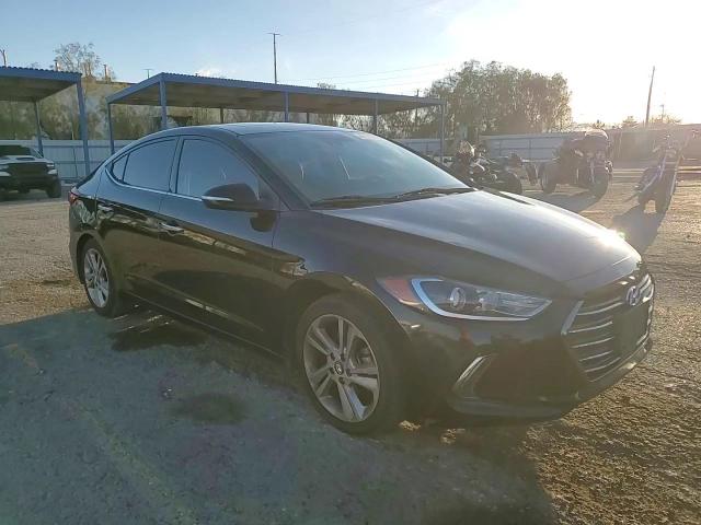2017 Hyundai Elantra - Image 13