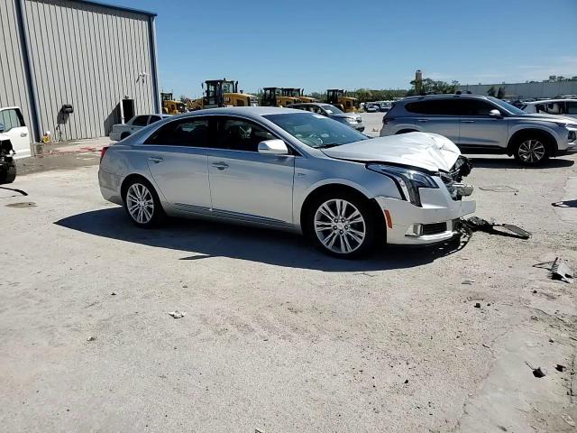 2019 Cadillac XTS - Image 11