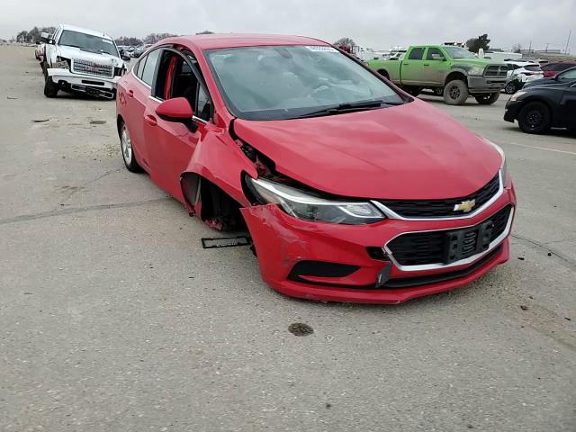 2017 Chevrolet Cruze - Image 10