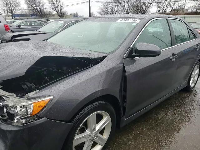 2012 Toyota Camry - Image 11