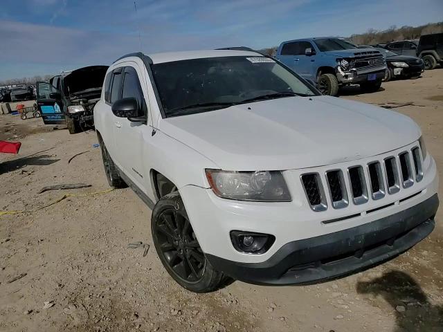 2015 Jeep Compass - Image 11