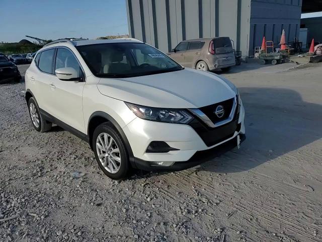 2021 Nissan Rogue - Image 12