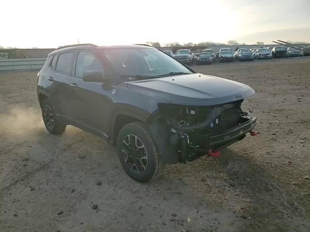 2018 Jeep Compass - Image 11