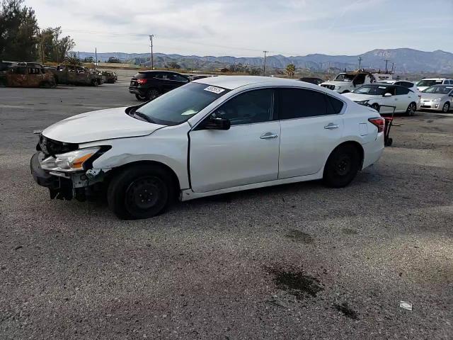 2015 Nissan Altima - Image 10