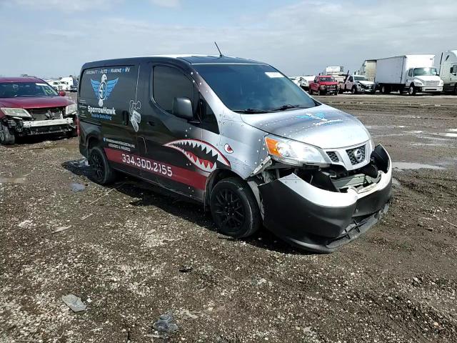 2017 Nissan NV - Image 10