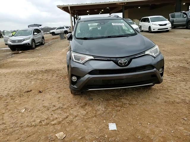 2018 Toyota RAV 4 - Image 14