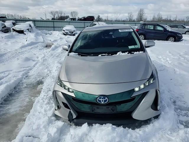 2017 Toyota Prius - Image 10