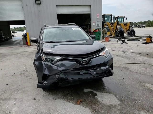 2018 Toyota RAV 4 - Image 14