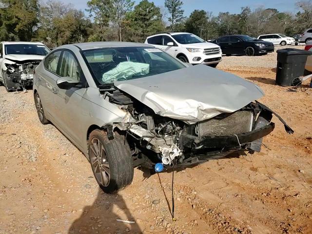 2017 Hyundai Elantra - Image 10