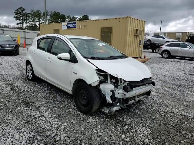 2014 Toyota Prius - Image 13