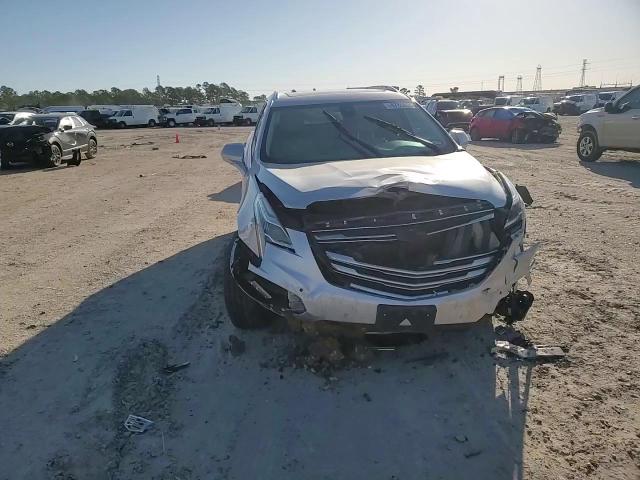 2017 Cadillac XT5 - Image 11
