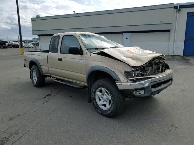 2004 Toyota Tacoma - Image 11