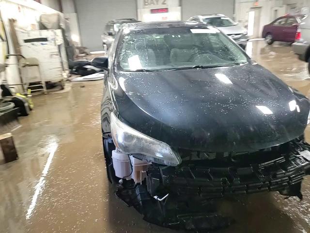 2015 Toyota Camry - Image 14