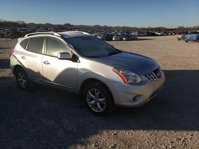 2011 Nissan Rogue - Image 12