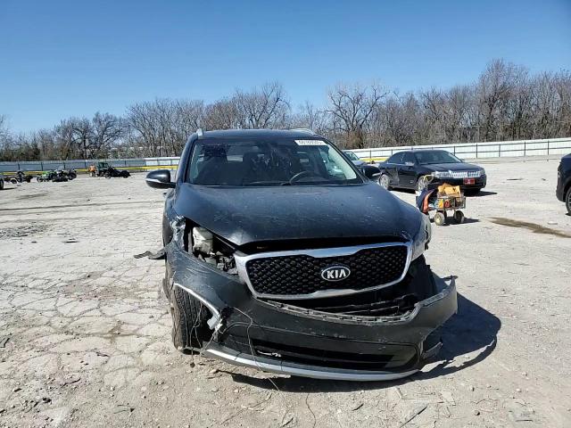 2016 Kia Sorento - Image 11