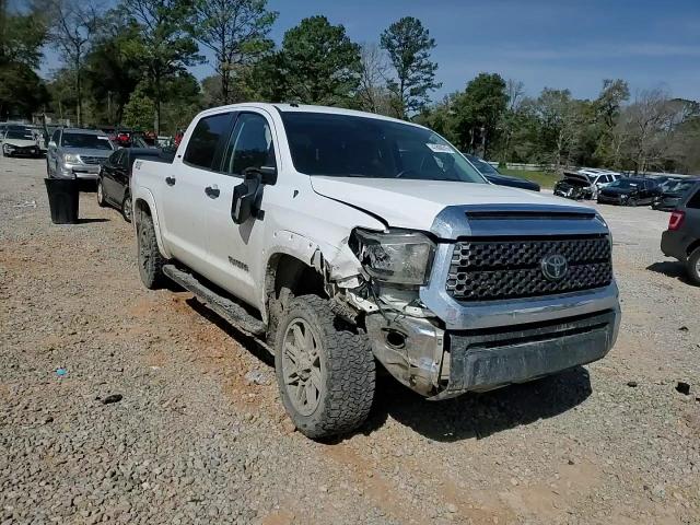 2018 Toyota Tundra - Image 11