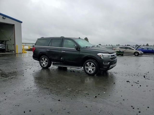2022 Ford Expedition - Image 11