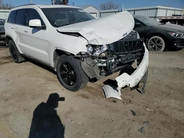 2012 Jeep Grand Cherokee - Image 12