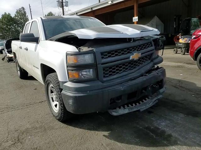 2015 Chevrolet Silverado - Image 11