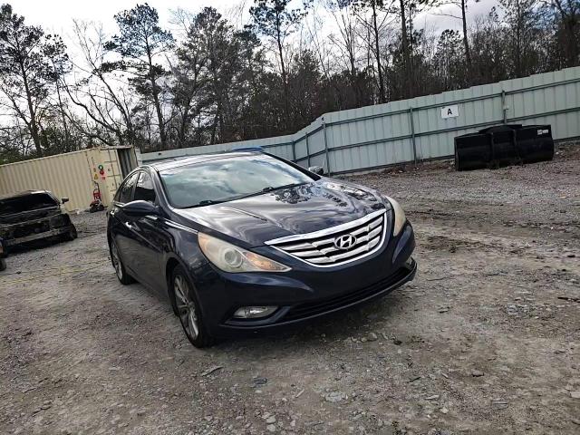 2012 Hyundai Sonata - Image 11