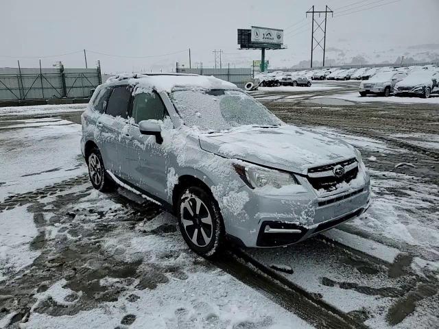 2017 Subaru Forester - Image 11