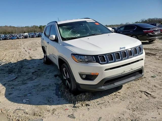 2018 Jeep Compass - Image 12