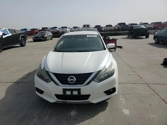2016 Nissan Altima - Image 11