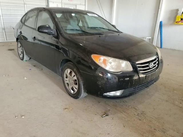 2010 Hyundai Elantra - Image 11