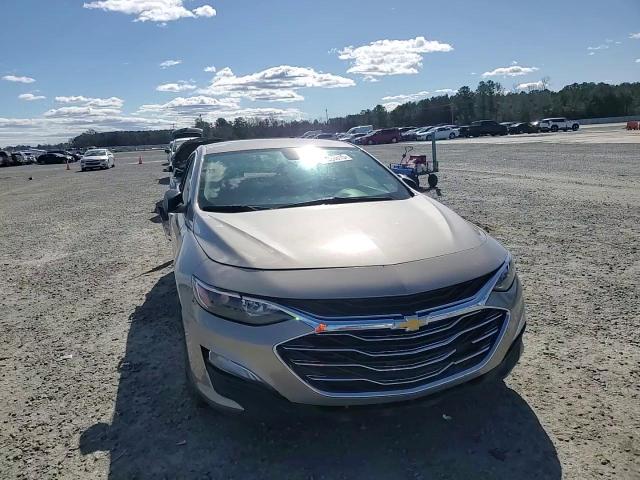 2022 Chevrolet Malibu - Image 11