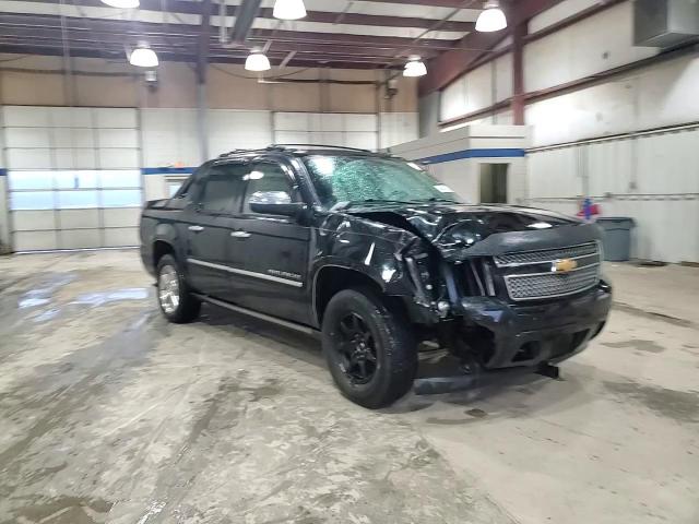 2012 Chevrolet Avalanche - Image 11