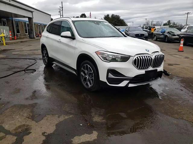 2022 BMW X1 - Image 13