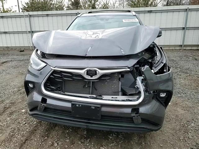 2024 Toyota Highlander - Image 12
