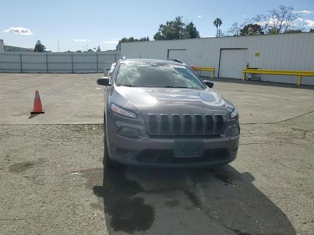 2017 Jeep Grand Cherokee - Image 12