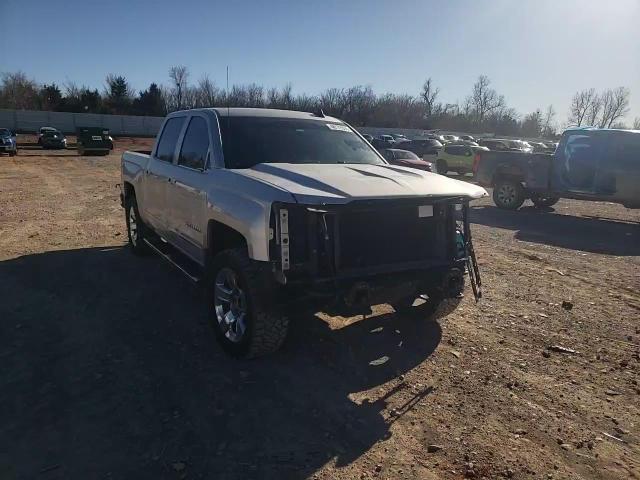 2018 Chevrolet Silverado - Image 11