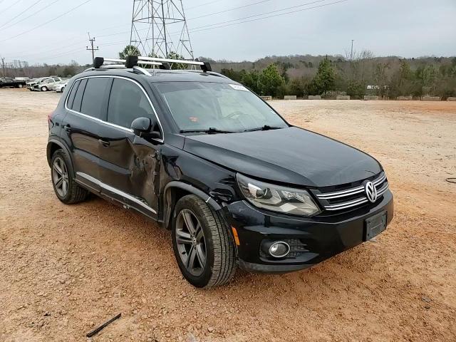 2017 Volkswagen Tiguan - Image 12