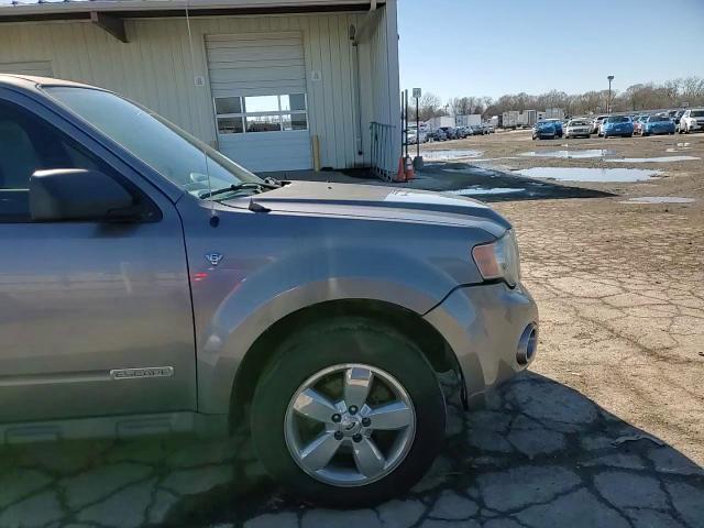 2008 Ford Escape - Image 12