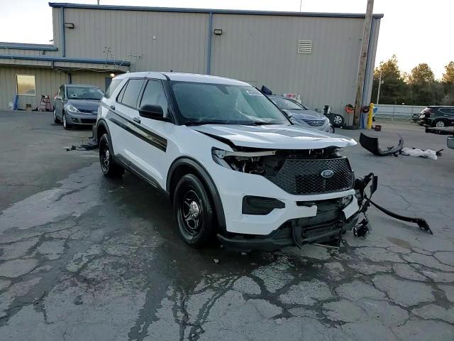 2021 Ford Explorer - Image 14