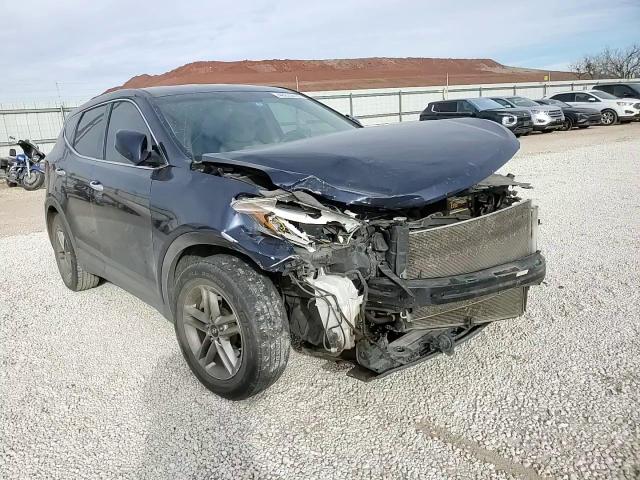 2018 Hyundai Santa Fe - Image 11