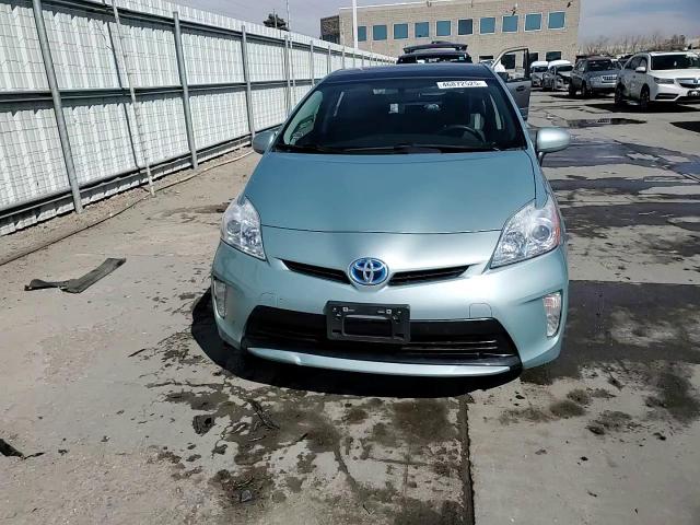 2013 Toyota Prius - Image 13