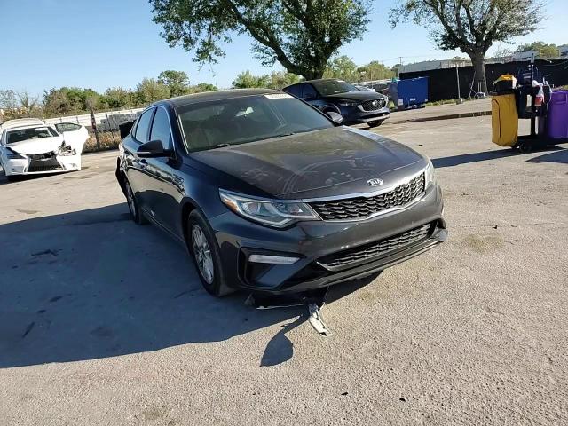 2019 Kia Optima - Image 11