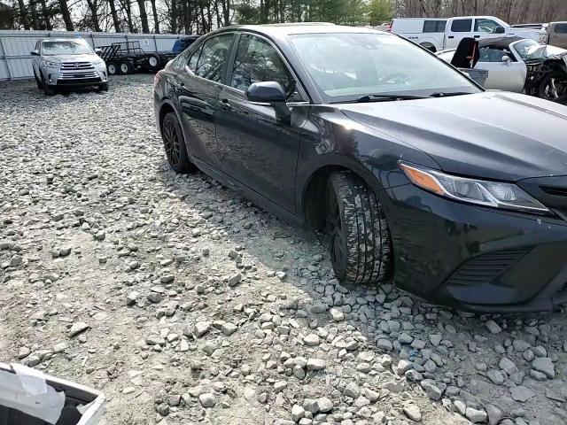 2019 Toyota Camry - Image 10