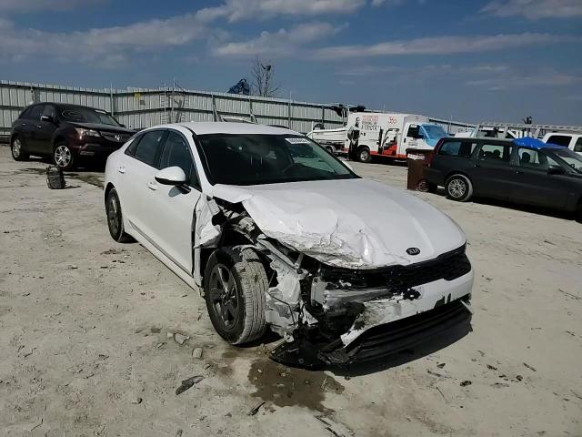 2021 Kia K5 - Image 11