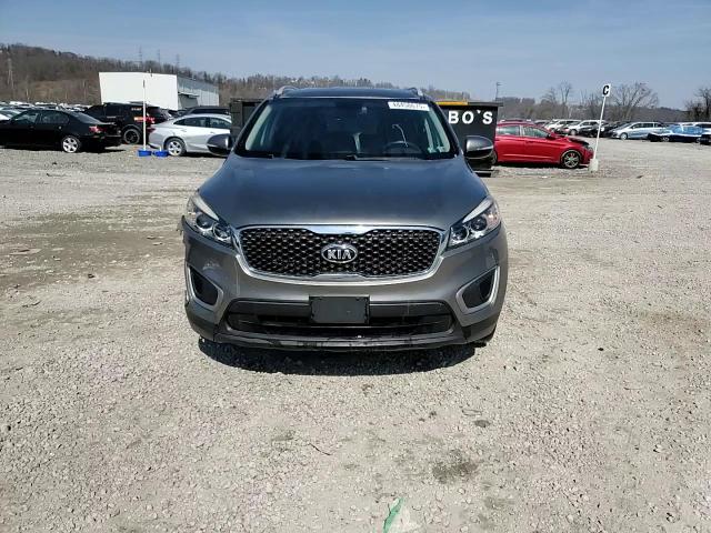 2017 Kia Sorento - Image 13