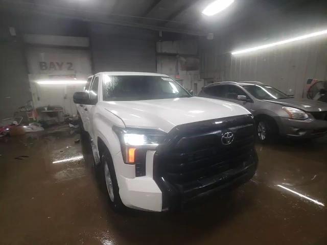 2023 Toyota Tundra - Image 13