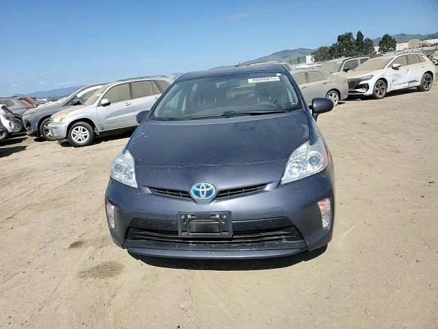 2015 Toyota Prius - Image 10