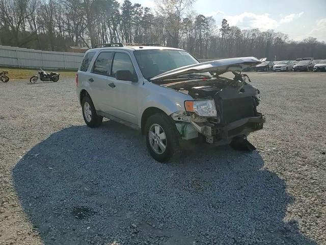 2010 Ford Escape - Image 12