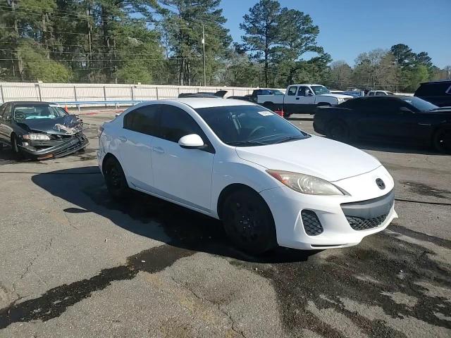 2013 Mazda 3 - Image 13